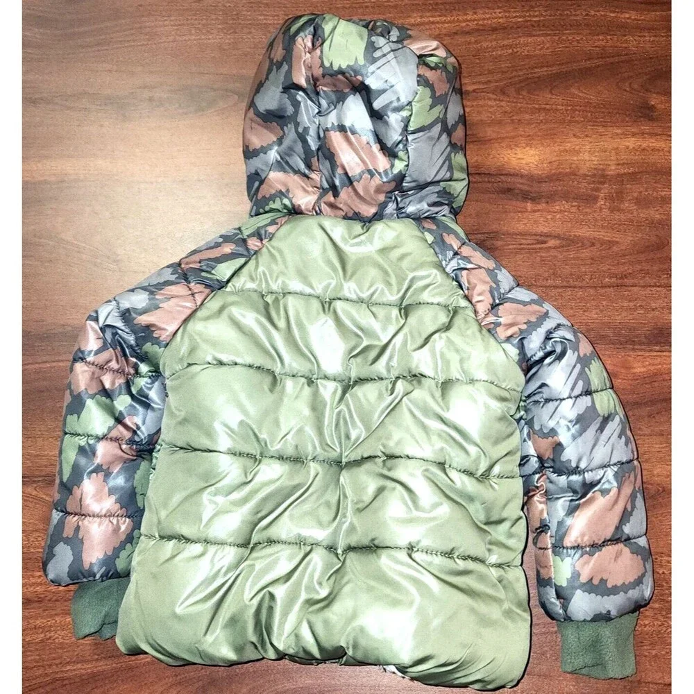 Cat & Jack Boy's Puffer Winter Coat Size 18 Month
